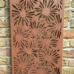 Daisy Decorative Screen Wall Art – 780mm Tall