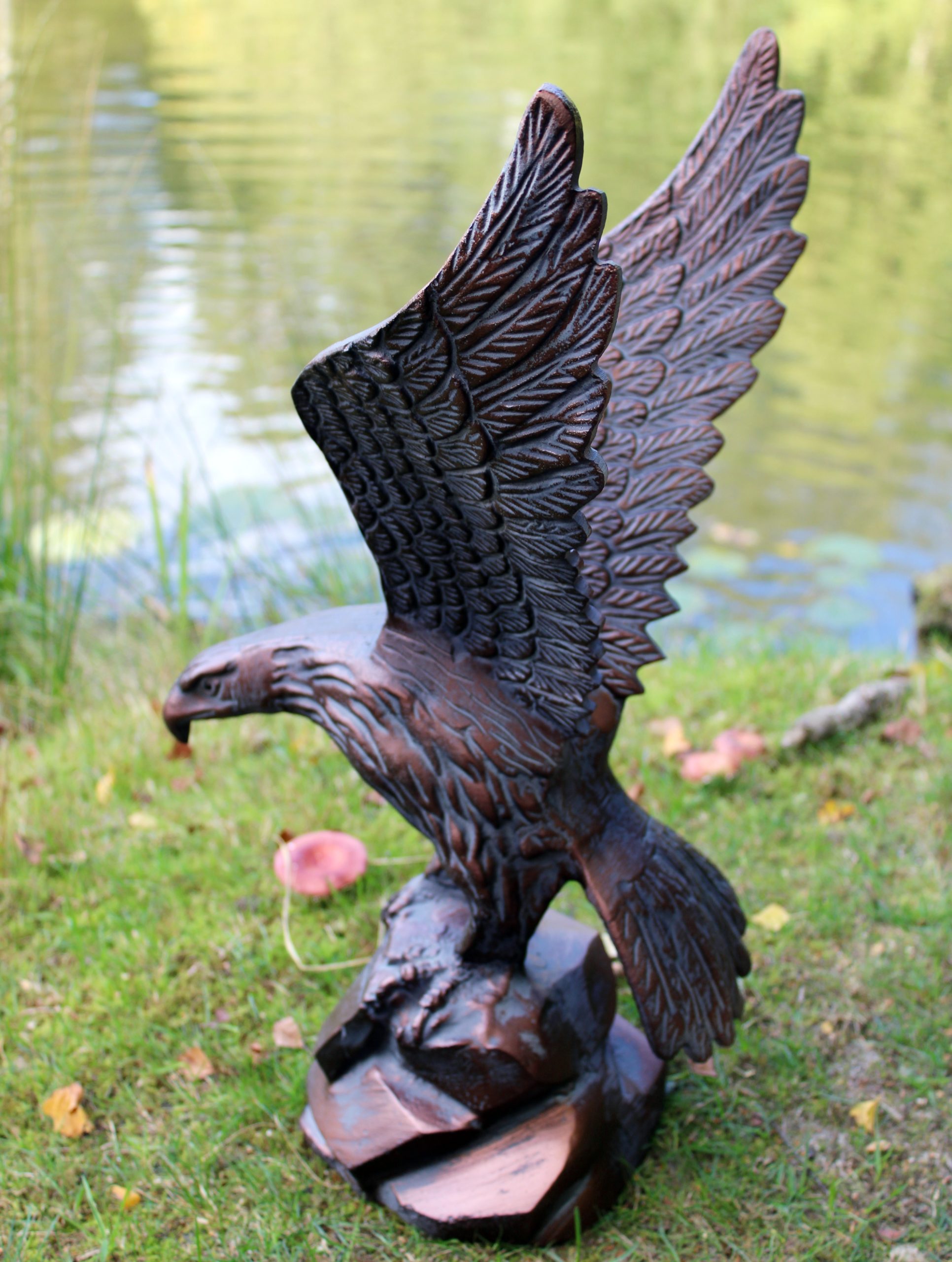 Eagle Swooping Garden Sculpture Ornament Statue