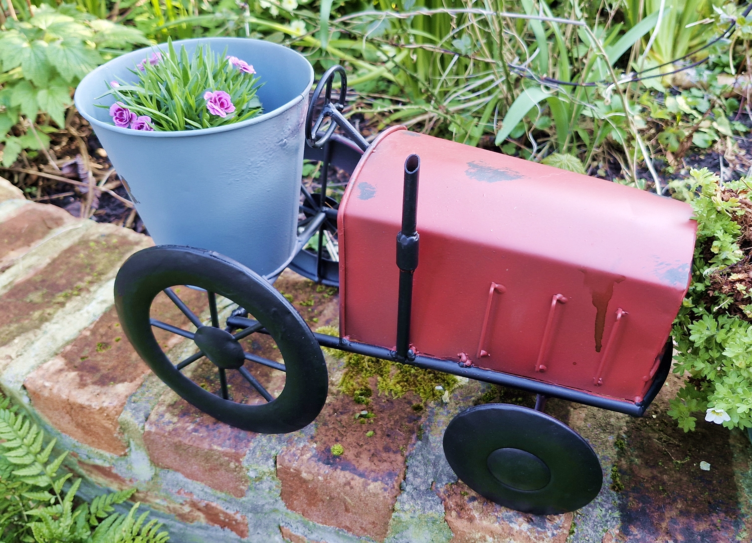 Tractor Flower Pot Holder Planter Garden Ornament