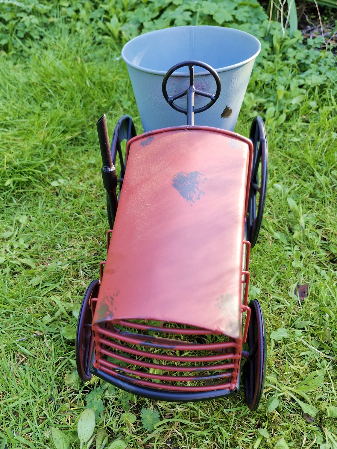 Tractor Flower Pot Holder Planter Garden Ornament - Image 5